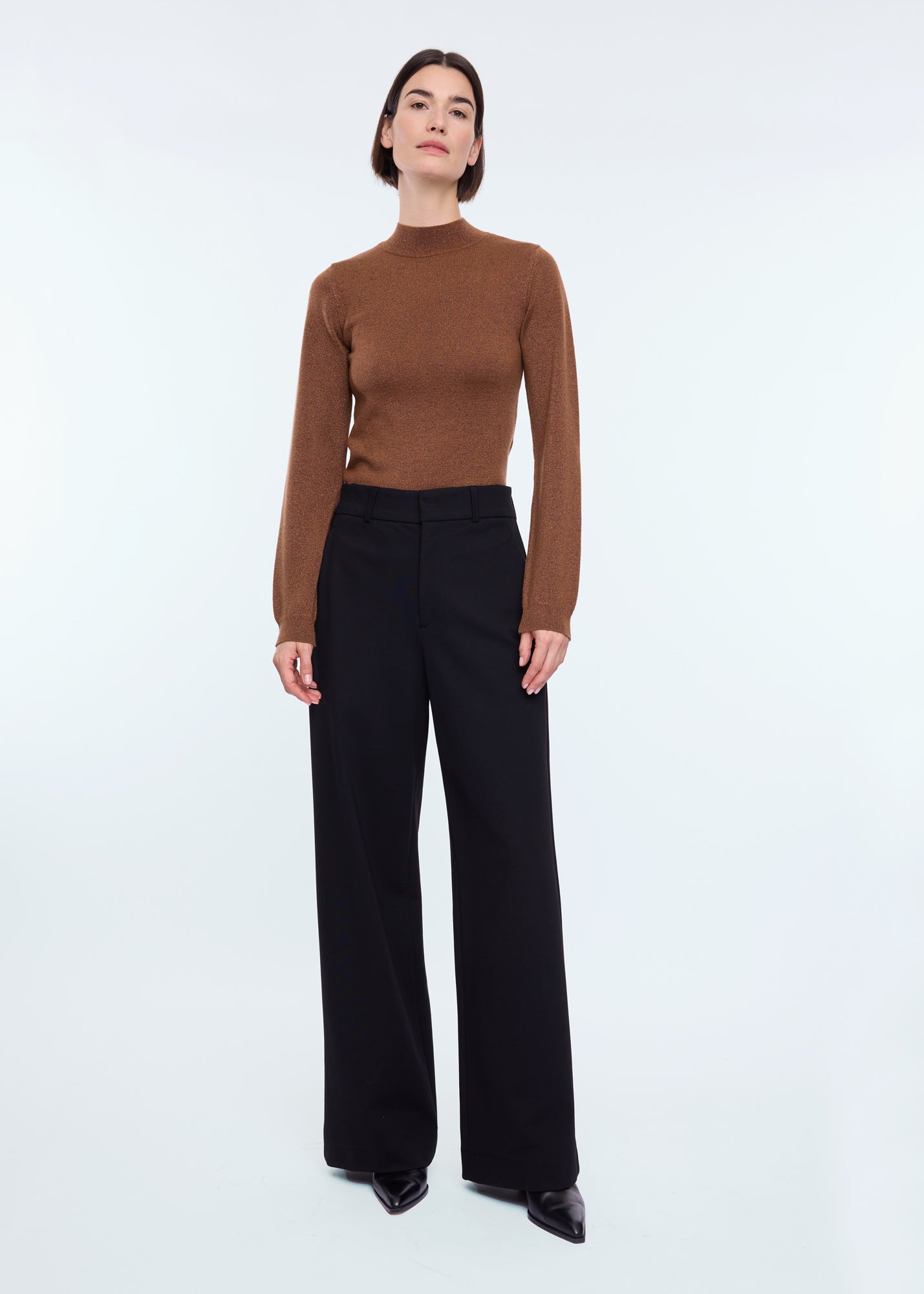 Vanilia sparkle lonsleeve with velvet pants