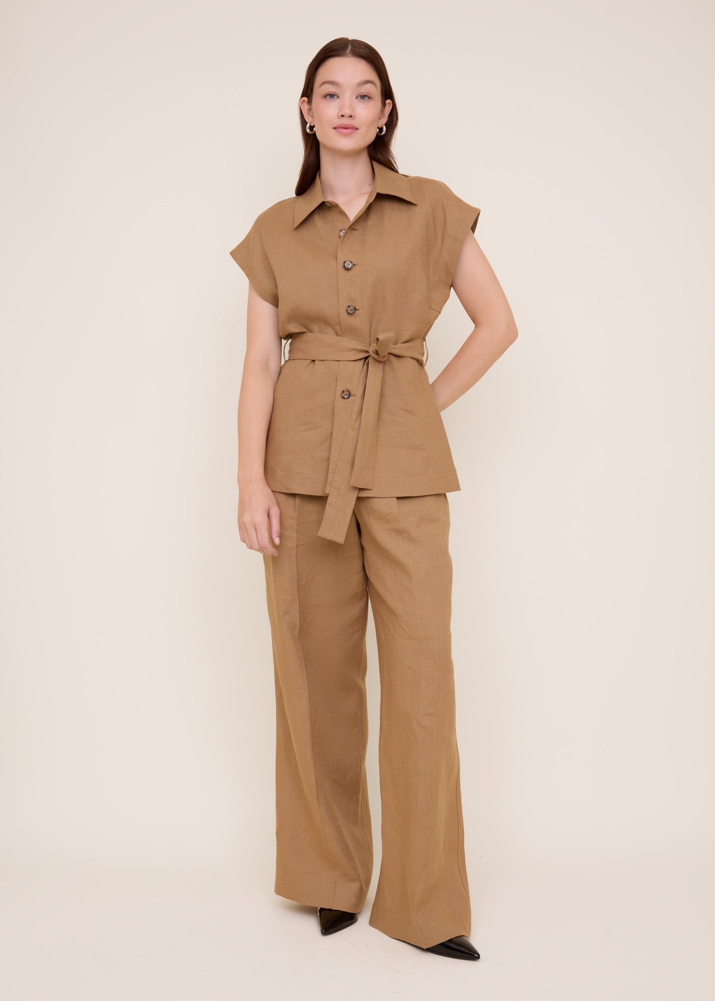 Short-sleeve-linen-blouse_177-36