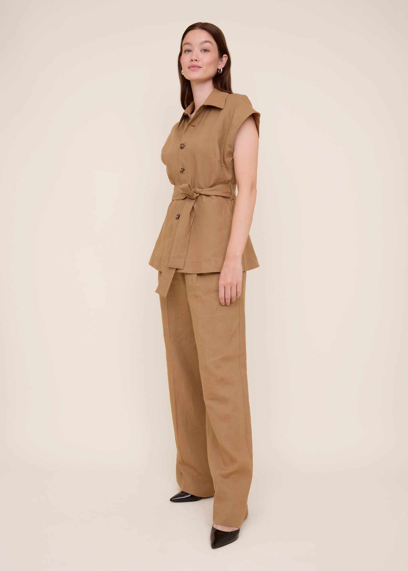 Wide-leg-linen-trousers_177-36