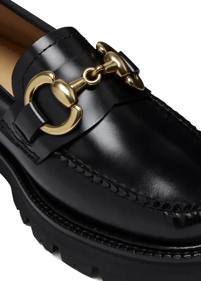 Chunky moc leather loafer