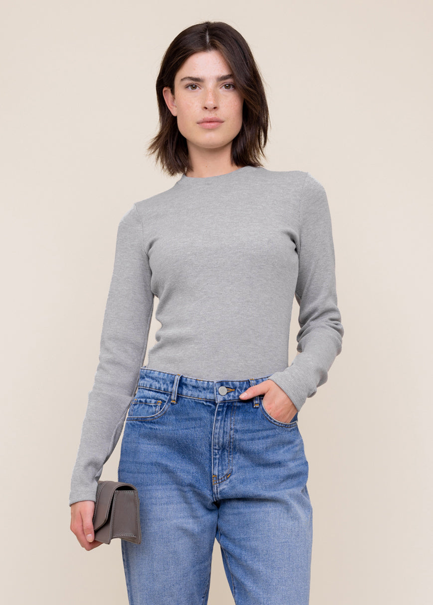Ribbed top with long sleeves