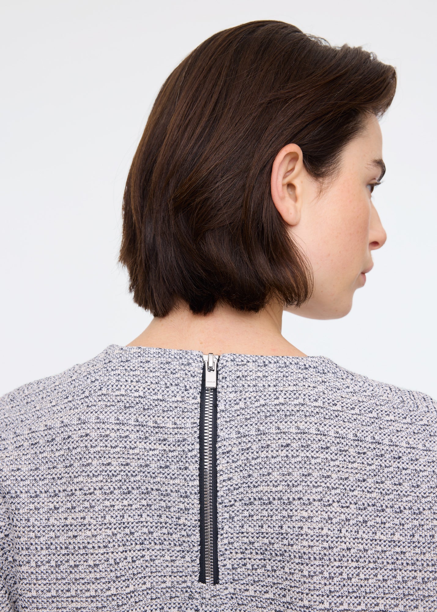 Relaxed structure sweater