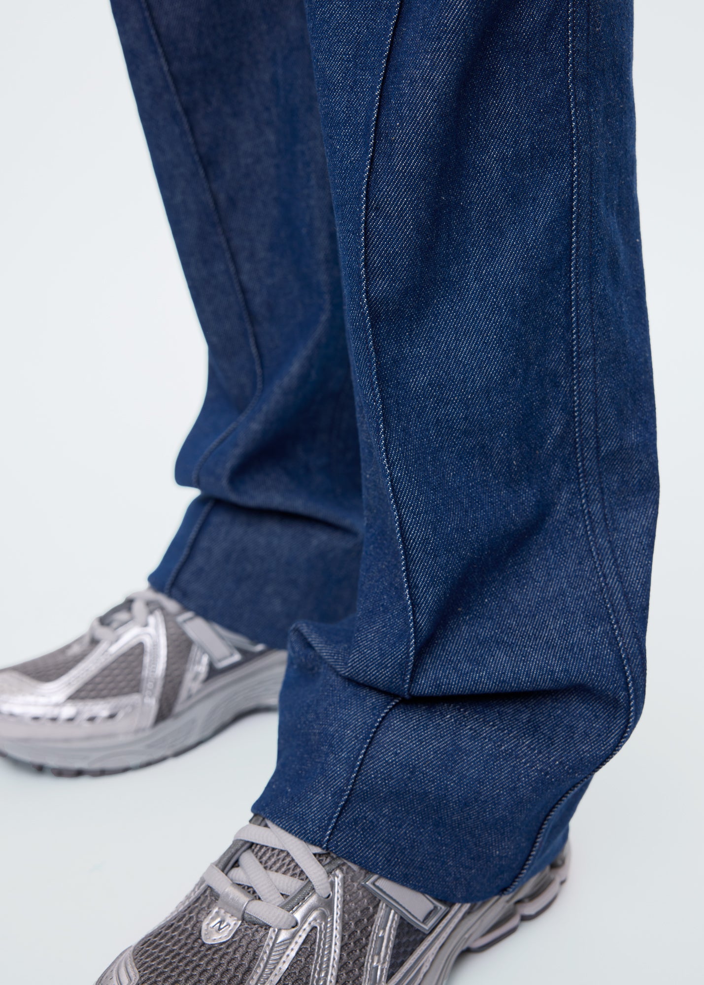 Bootcut rinsed denim pants