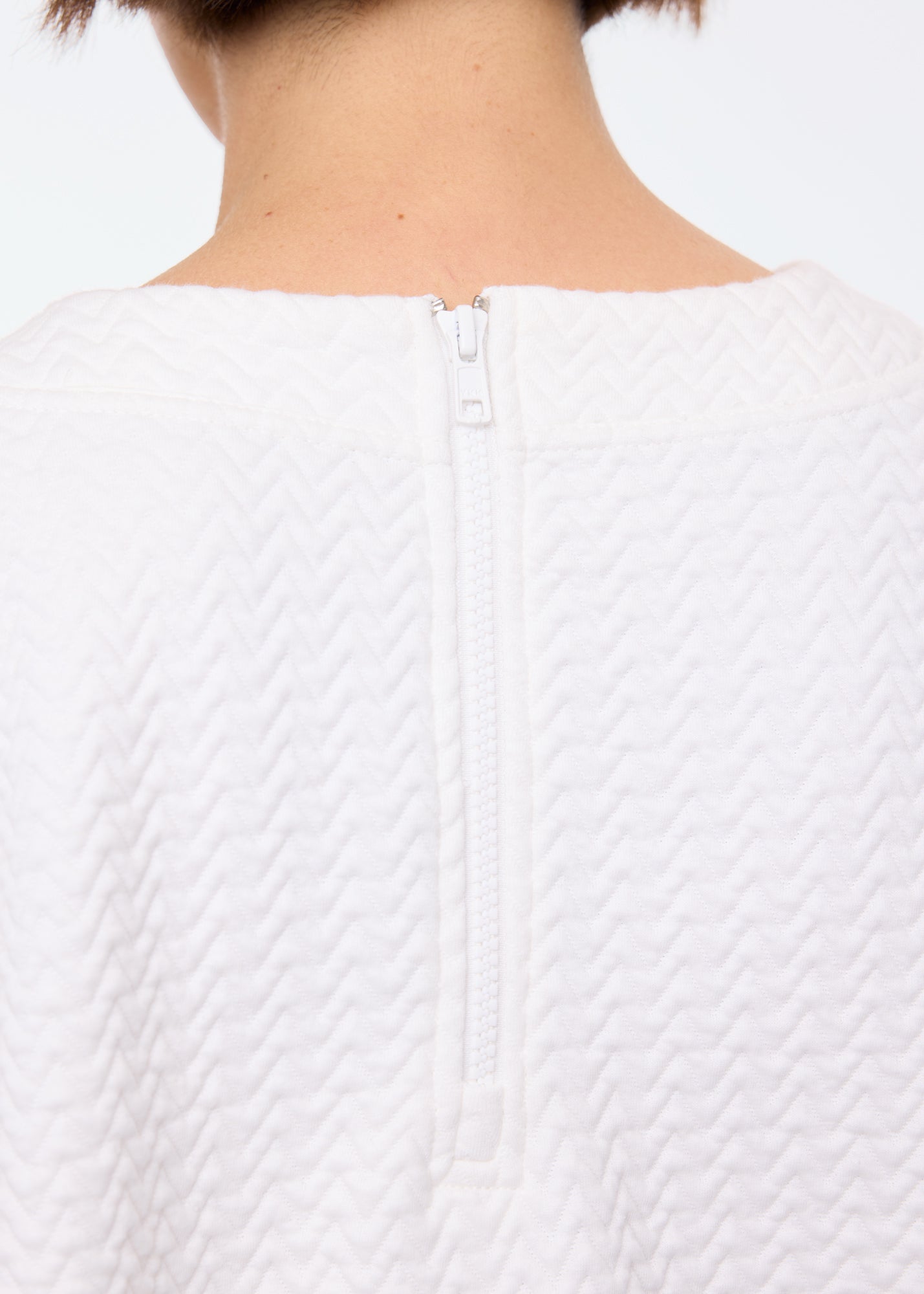 Zigzag struc sweater