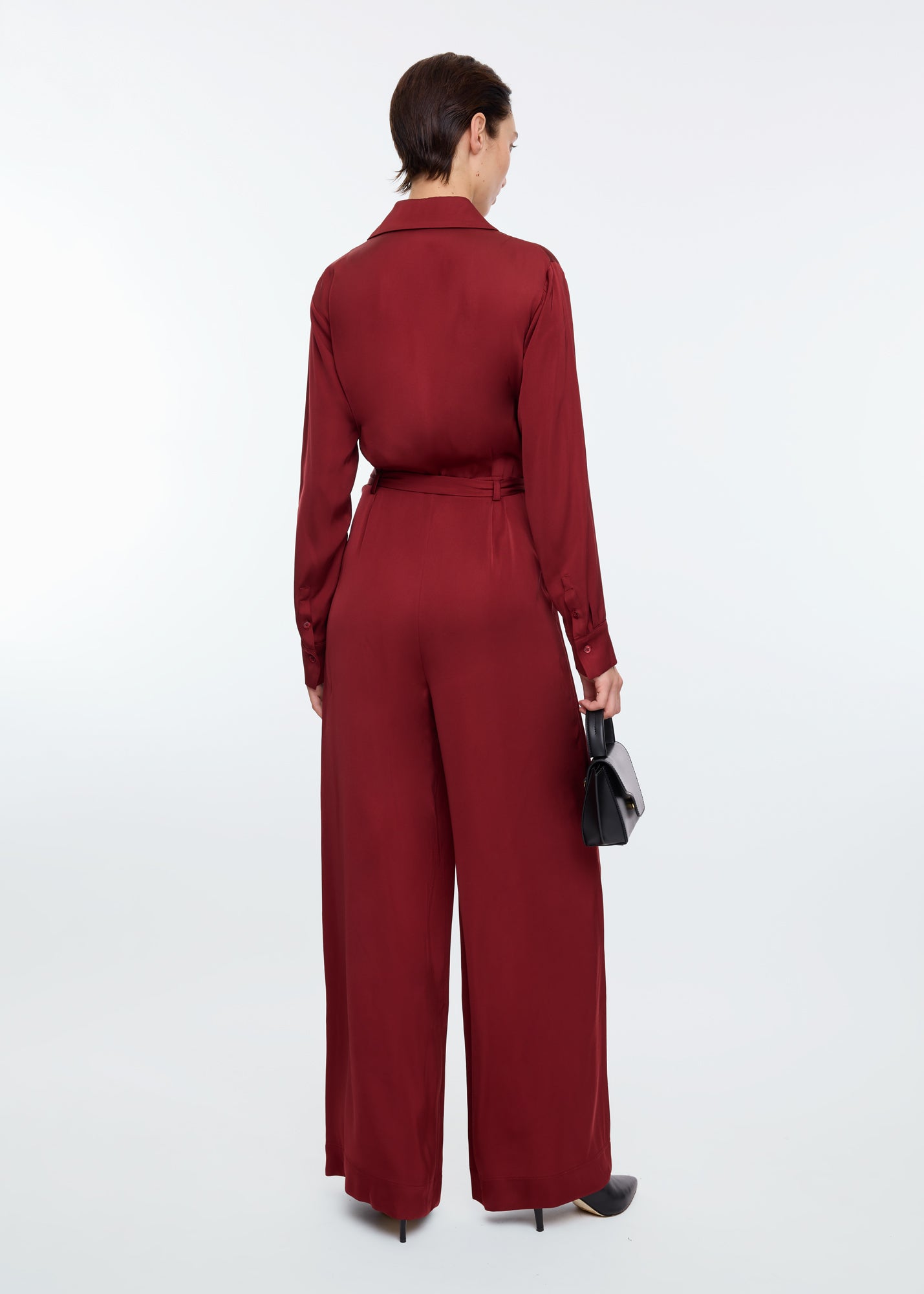 klassieke-jumpsuit-rood-achterkant