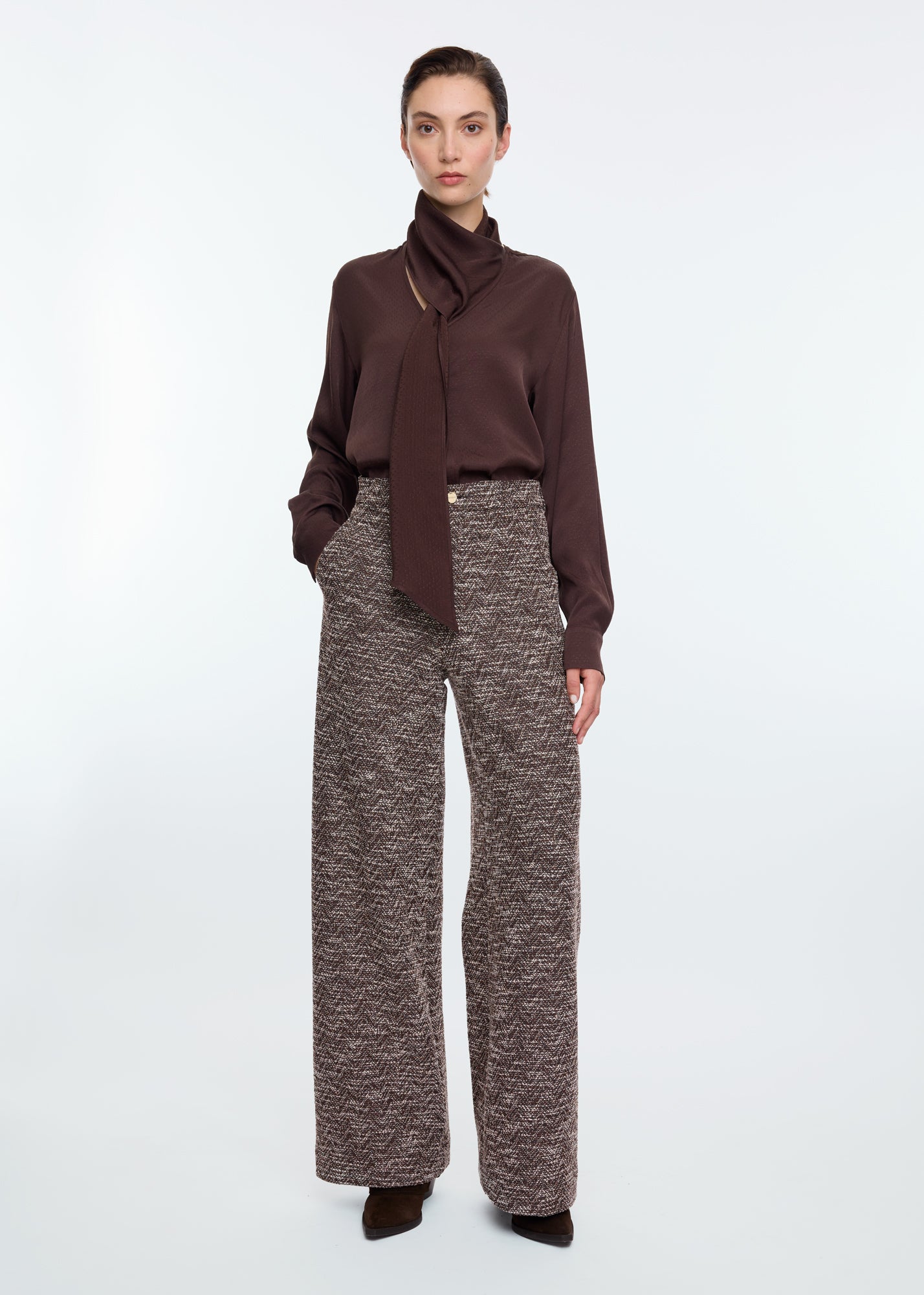 Boucle trousers