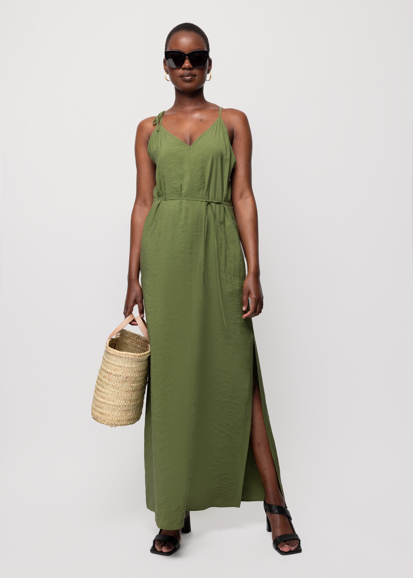 Maxi dress with ties