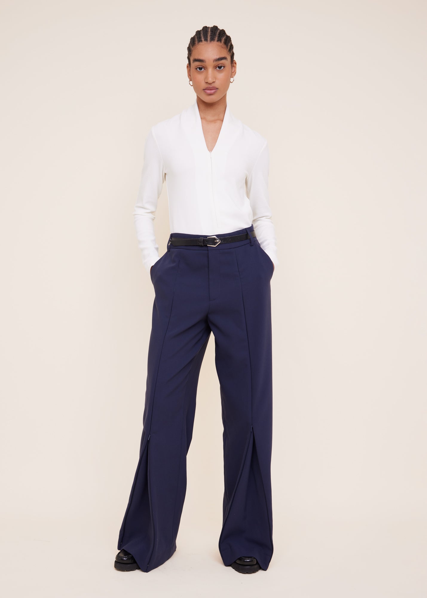 Wide-leg trousers with zip