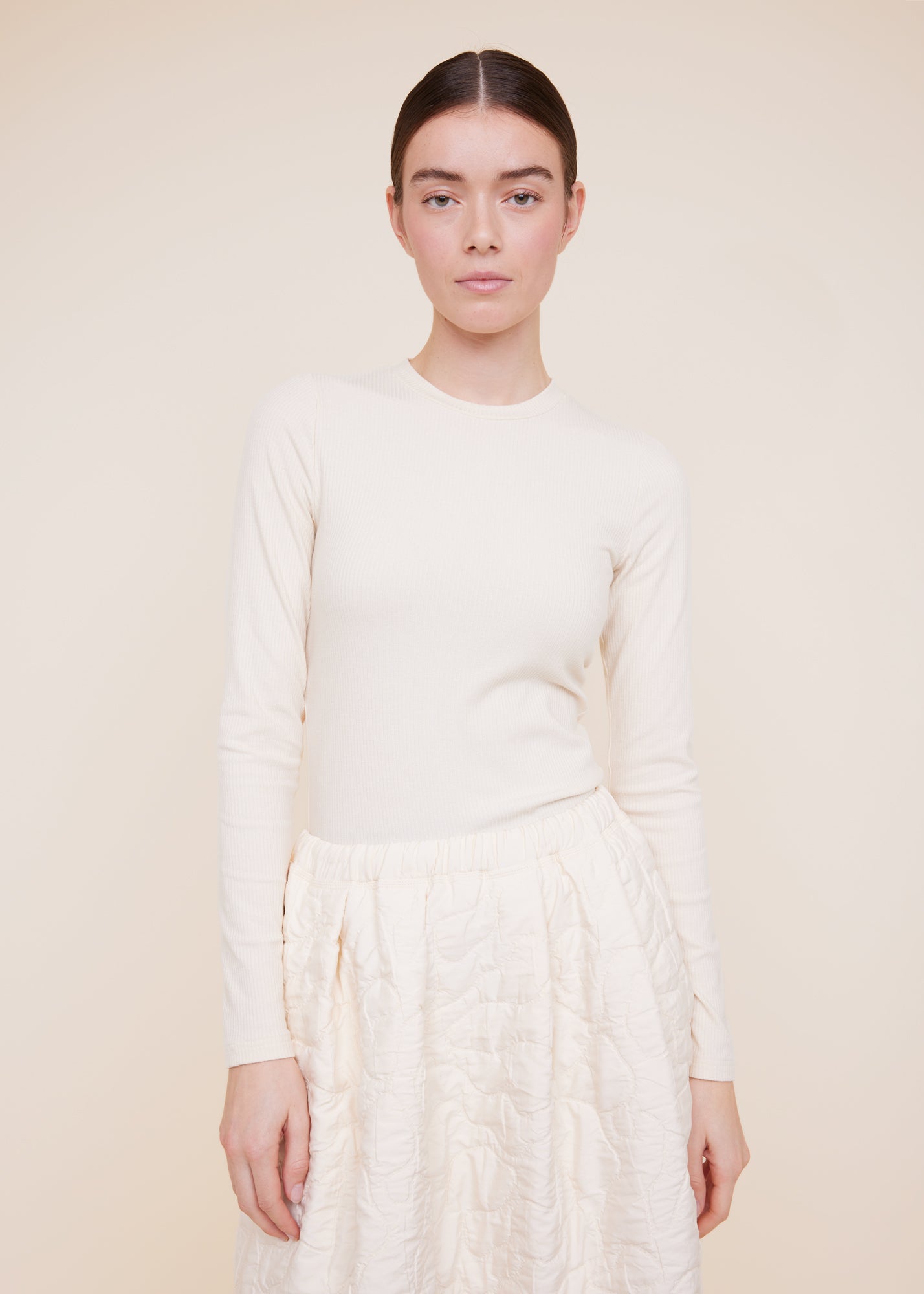 Ribbed top with rounded neckline