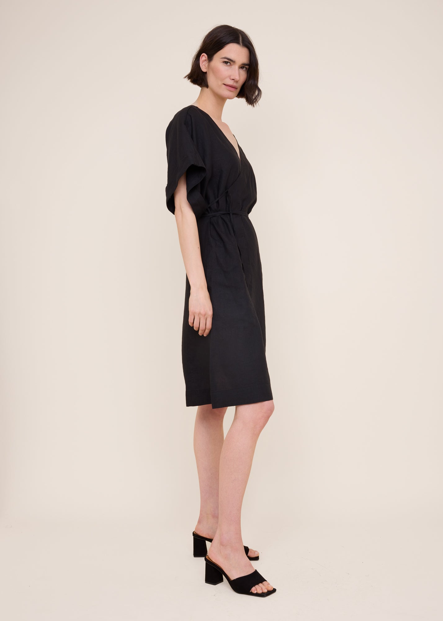 Cord-linen-wrap-dress_180-36