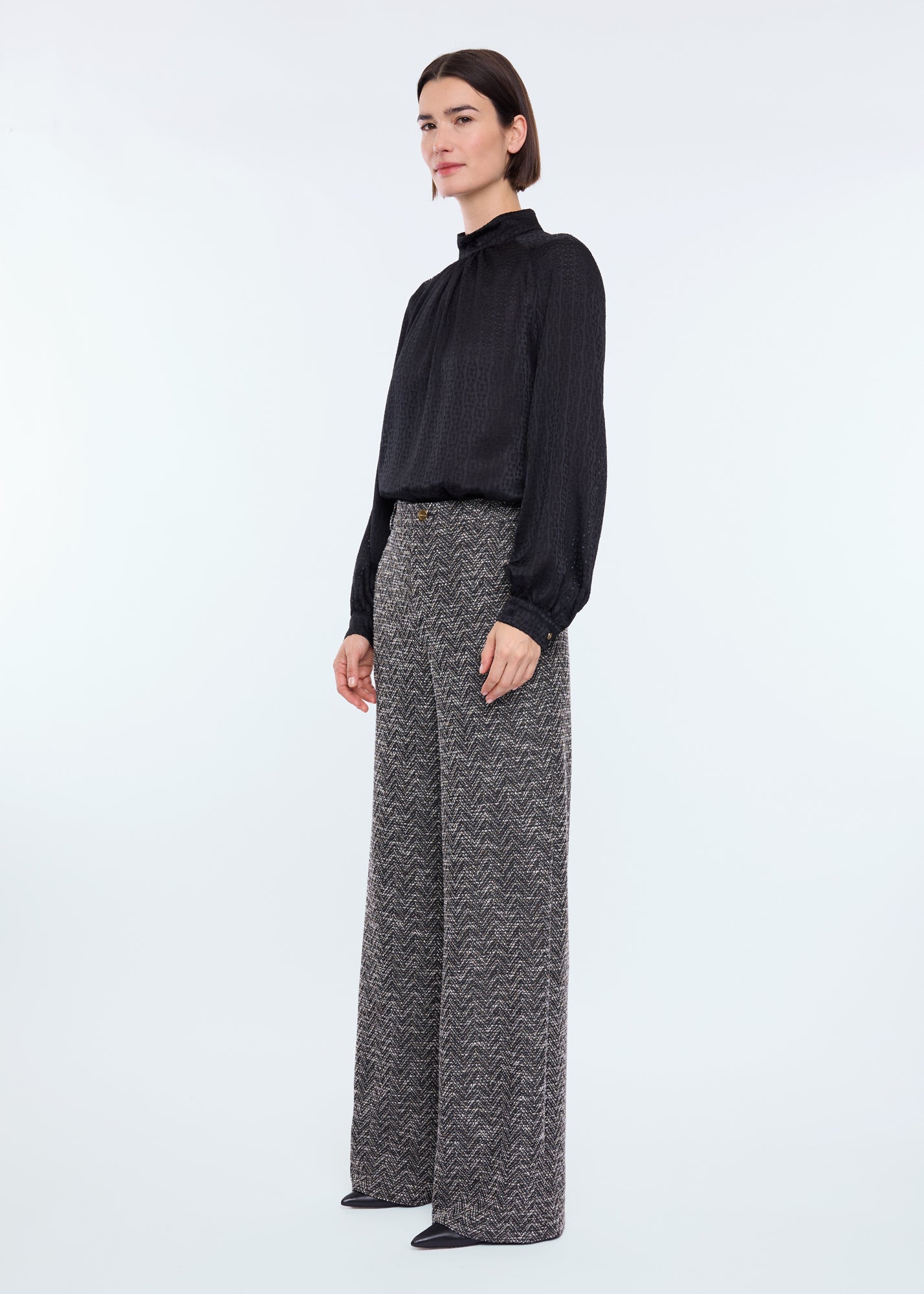 Boucle trousers