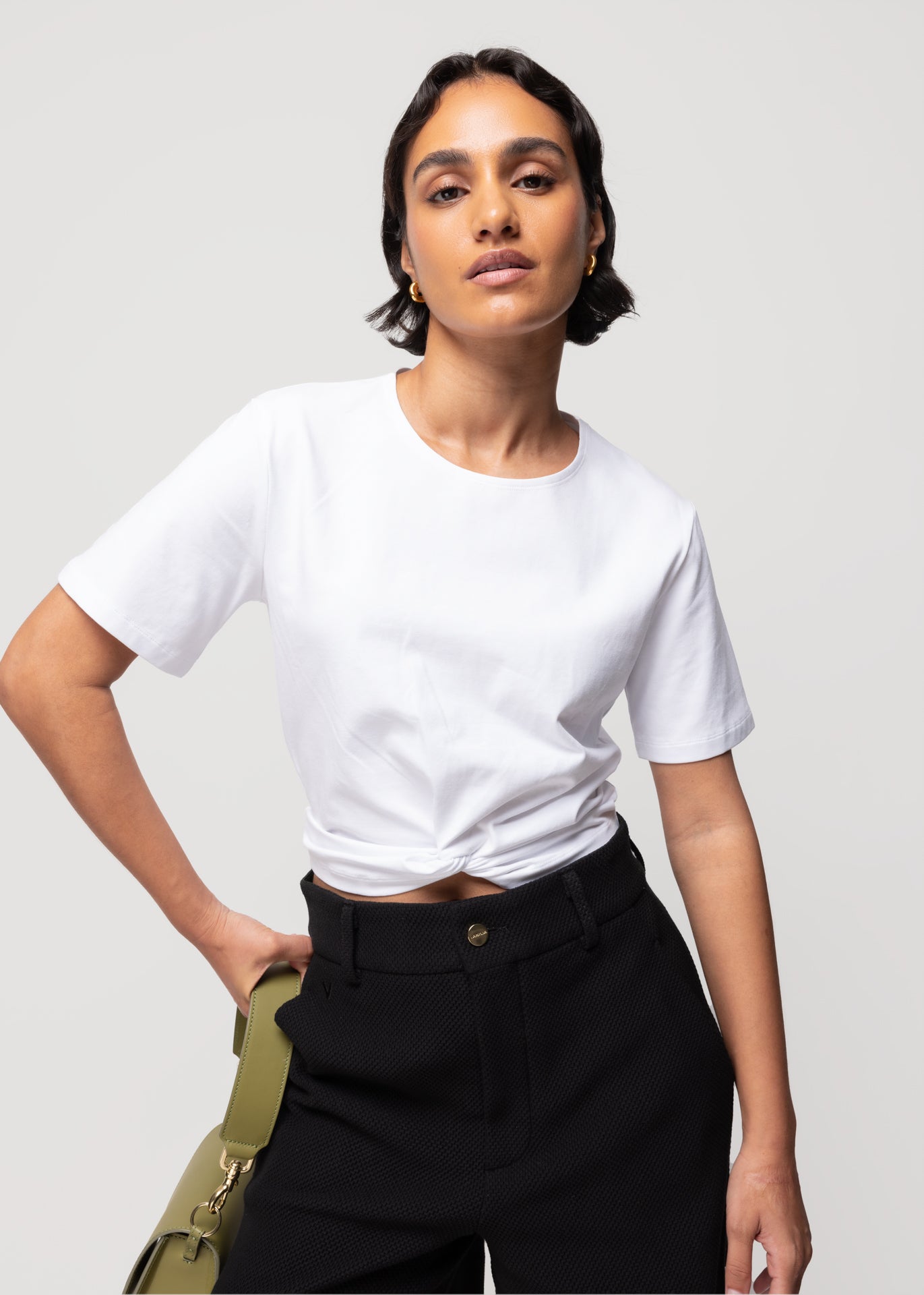 Cropped shirt with button detail